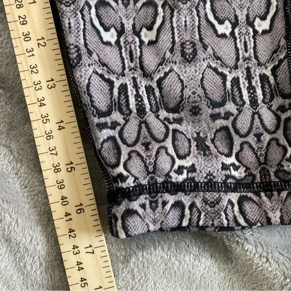 90 Degree Python Snake Print Activewear Knee Length Running Capri Size XS - Picture 7 of 7